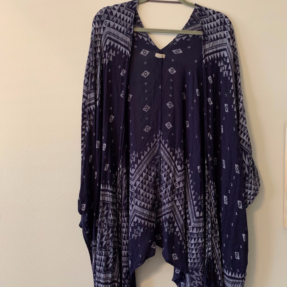 Aztec Kimono - Picture 2 of 4